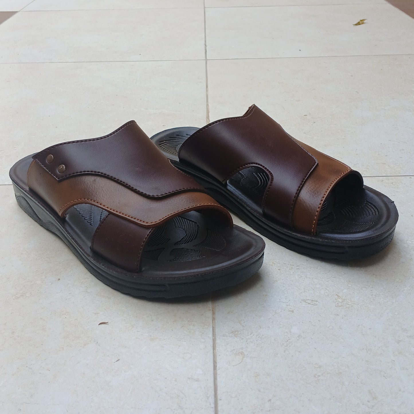 Men Stylish Slippers Comfort  - Brown - XT01