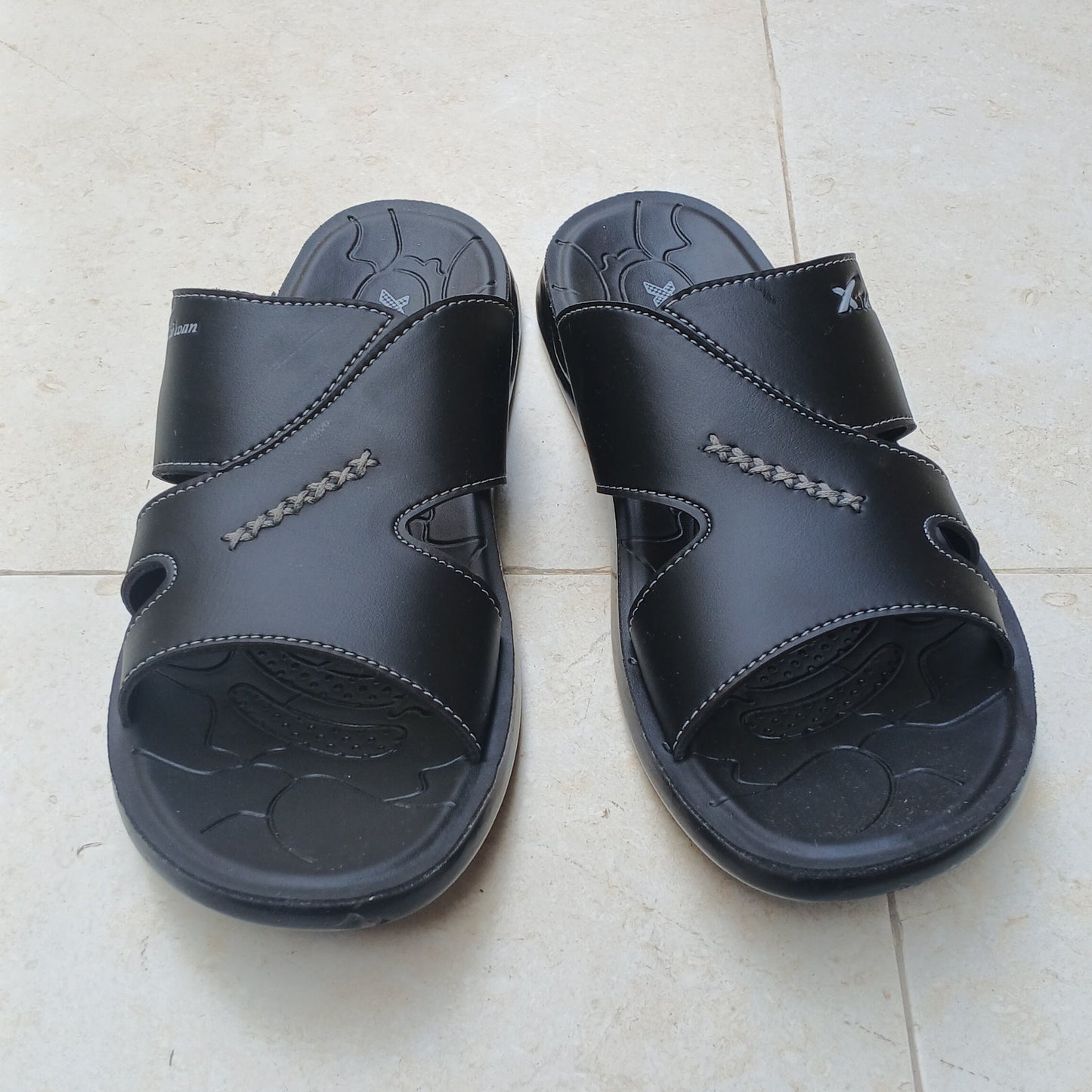 Men Trendy Slippers Comfort  - Black - XT02