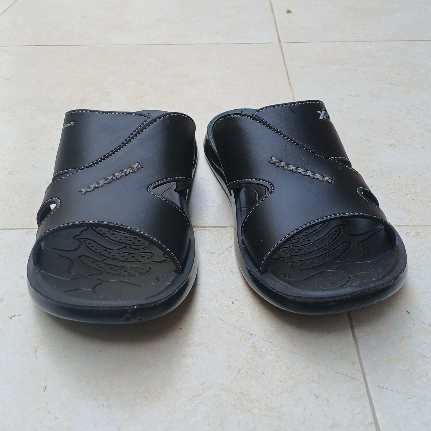 Men Trendy Slippers Comfort  - Black - XT02
